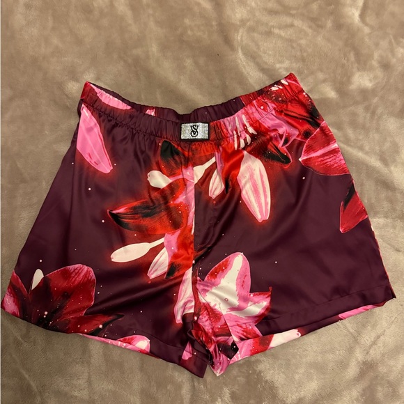 New Victoria Secret sleeper shorts - Picture 1 of 3